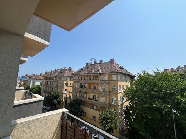 Eladó téglalakás, Budapesten, XII. kerületben 69.9 M Ft