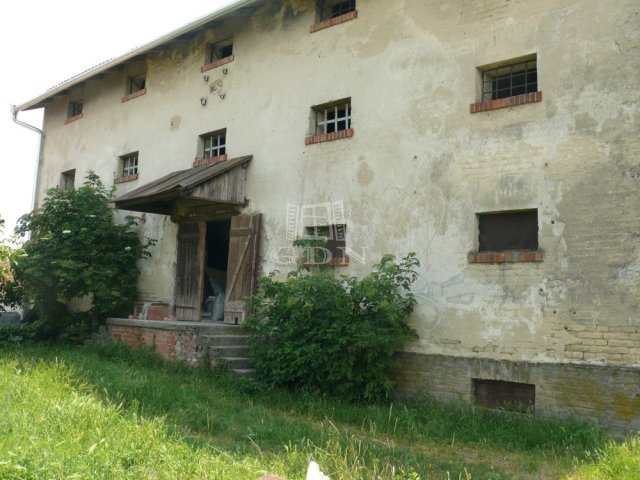 Eladó ipari ingatlan, Kerekegyházán 21.9 M Ft