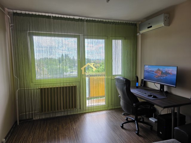 Eladó panellakás, Győrött 44.99 M Ft, 2 szobás