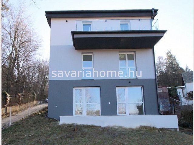 Eladó családi ház, Kőszegen 166.5 M Ft, 5 szobás