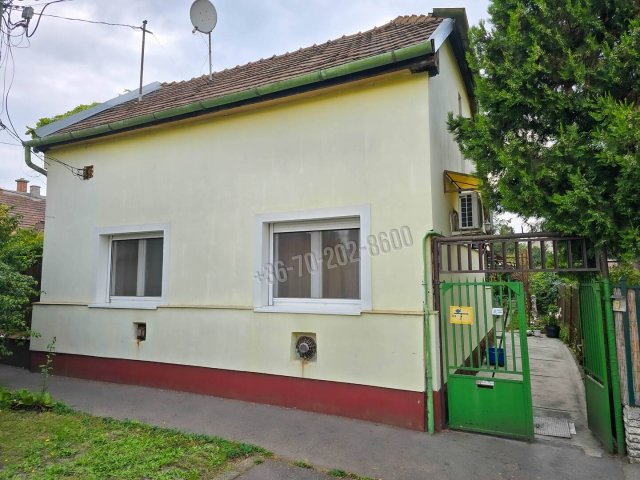 Eladó családi ház, Budapesten, XV. kerületben 49 M Ft, 3 szobás
