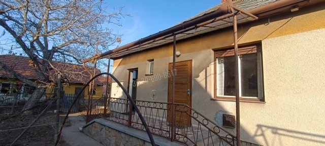 Eladó családi ház, Kunszentmiklóson 30.9 M Ft, 3 szobás