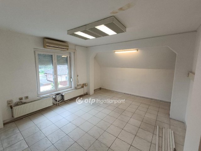 Eladó családi ház, Dunaharasztin 75 M Ft, 2+1 szobás