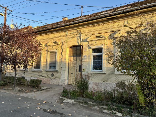 Eladó téglalakás, Budapesten, XV. kerületben 45.9 M Ft, 2 szobás