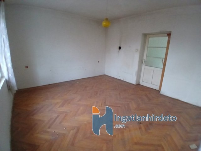 Eladó családi ház, Zagyvaszántón 26 M Ft, 2 szobás
