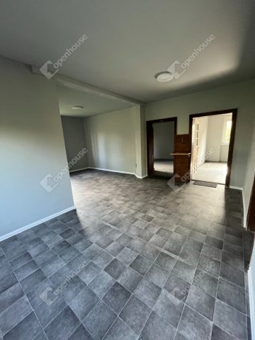 Eladó családi ház, Gasztonyban 22.9 M Ft, 2 szobás
