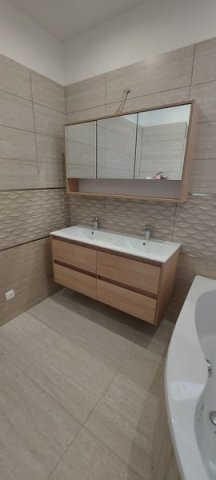 Eladó családi ház, Érden 122 M Ft, 6 szobás