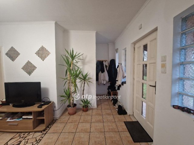 Eladó családi ház, Karcagon 22.9 M Ft, 2 szobás