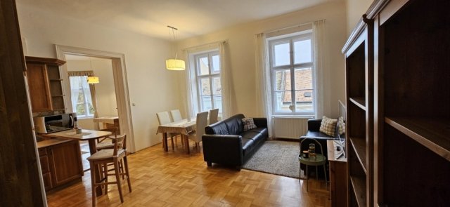 Eladó téglalakás, Székesfehérvárott 89 M Ft, 3 szobás
