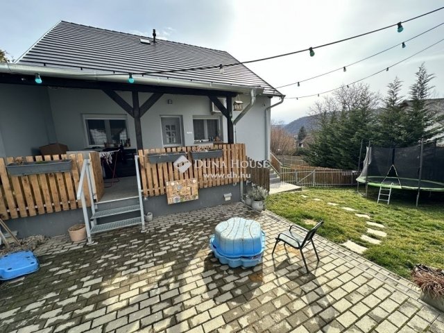 Eladó családi ház, Orfűn 79.9 M Ft, 3 szobás