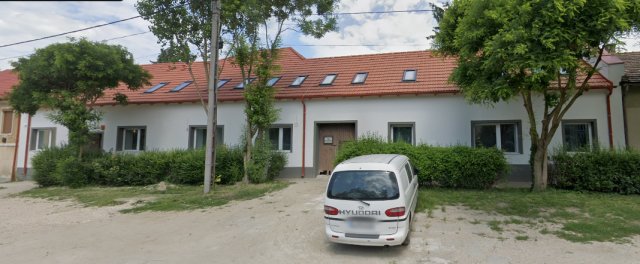 Eladó családi ház, Esztergomban, Dobogókői úton 665 M Ft