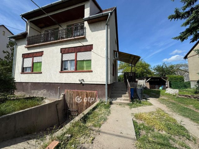 Eladó családi ház, Szigetújfalun 70 M Ft, 5 szobás