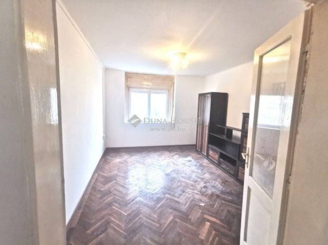 Eladó téglalakás, Budapesten, X. kerületben 39.9 M Ft, 1 szobás