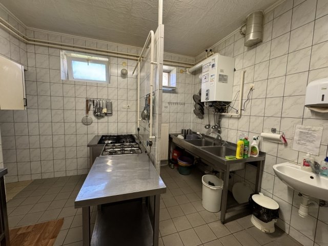 Eladó üzlethelyiség, Kiskörén 44.9 M Ft / költözzbe.hu