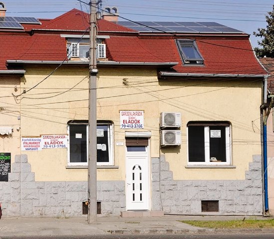 Eladó üzlethelyiség, Budapesten, XV. kerületben, Rákos úton