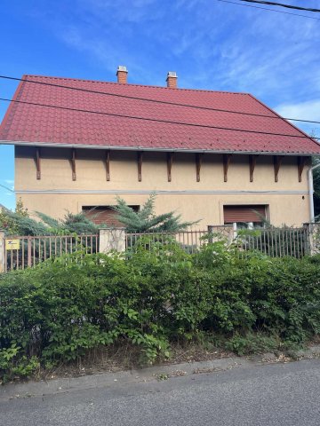 Eladó családi ház, Budapesten, XVIII. kerületben, Bánfa utcában