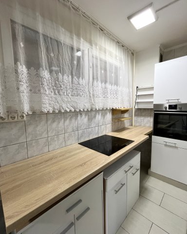 Eladó panellakás, Dunaújvárosban 31.7 M Ft, 2 szobás