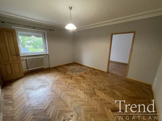 Kiadó iroda, Dunaújvárosban 100 E Ft / hó, 2 szobás