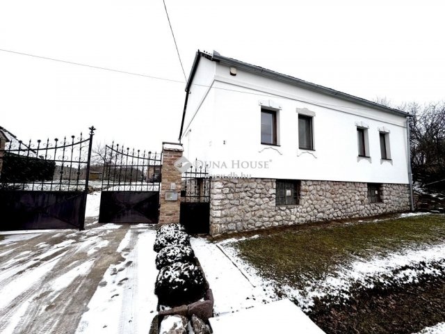 Eladó családi ház, Szőkén 67.99 M Ft, 3 szobás