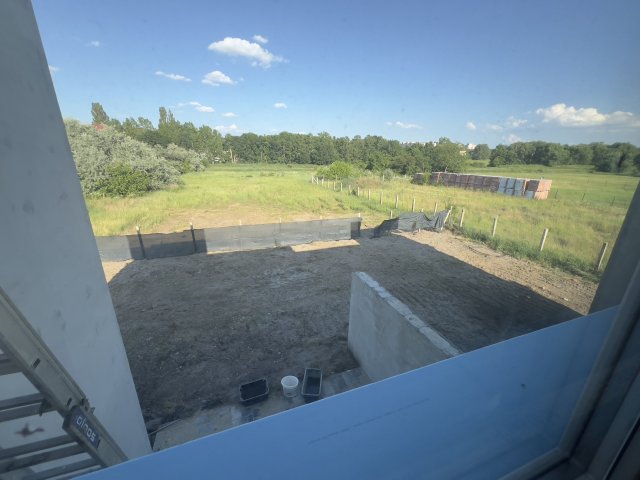 Eladó ikerház, Debrecenben 150 M Ft, 4 szobás