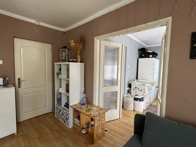 Eladó családi ház, Erdőtelken 24.99 M Ft, 2 szobás