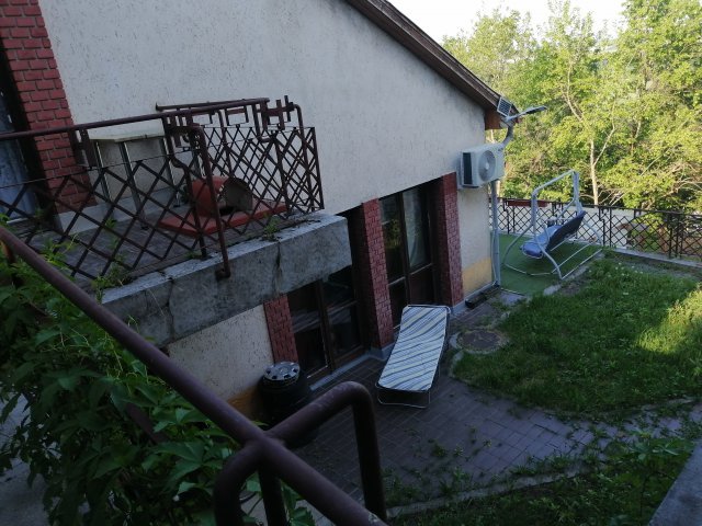 Eladó családi ház, Budakalászon, Puttony utcában 177 M Ft