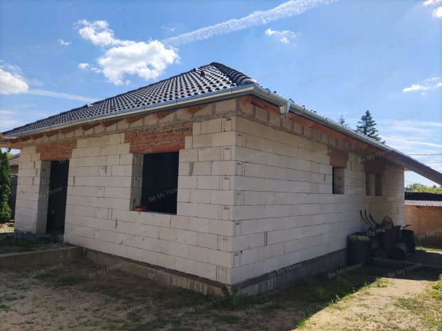 Eladó családi ház, Erdőkertesen 78.5 M Ft, 3+1 szobás