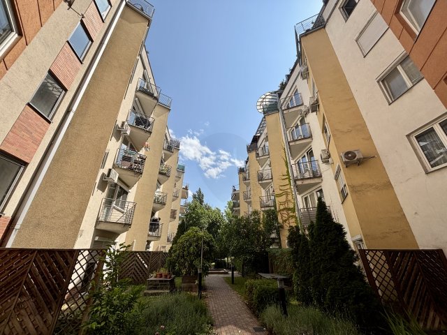 Eladó téglalakás, Budapesten, IX. kerületben 49.8 M Ft, 1 szobás