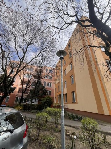 Eladó panellakás, Budapesten, XXI. kerületben 39.9 M Ft, 3 szobás
