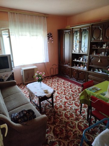 Eladó családi ház, Abonyban 21.9 M Ft, 3 szobás