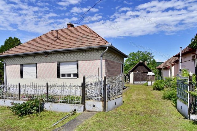 Eladó családi ház, Nagylócon 17.9 M Ft, 4 szobás