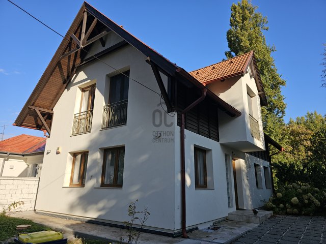 Eladó családi ház, Budapesten, III. kerületben 248 M Ft