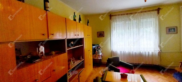 Eladó családi ház, Somlószőlősön 24.9 M Ft, 4 szobás