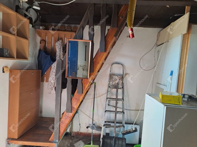 Eladó nyaraló, Pécsett 8.5 M Ft, 1 szobás / költözzbe.hu