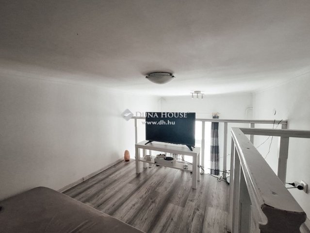 Eladó téglalakás, Budapesten, VIII. kerületben 36.9 M Ft
