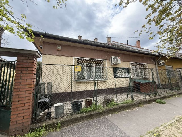 Eladó családi ház, Budapesten, XX. kerületben 65 M Ft, 4 szobás