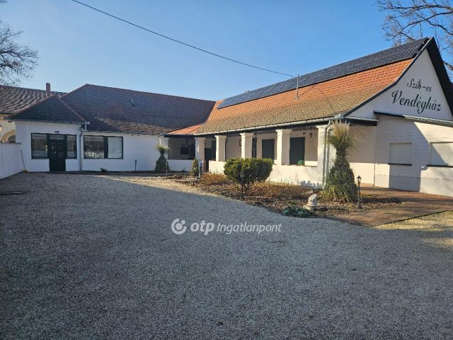 Eladó hotel, Szentesen 220 M Ft / költözzbe.hu