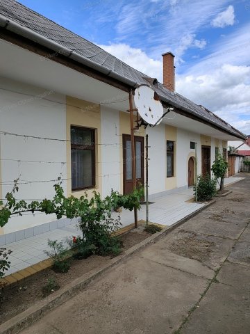 Eladó családi ház, Gyöngyösön 34.99 M Ft, 2 szobás