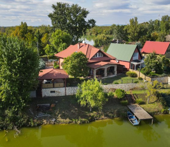 Eladó családi ház, Délegyházán 159 M Ft, 5 szobás