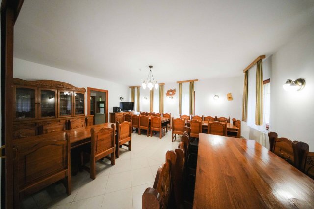 Kiadó családi ház, albérlet, Abaújszántón 300 E Ft / hó
