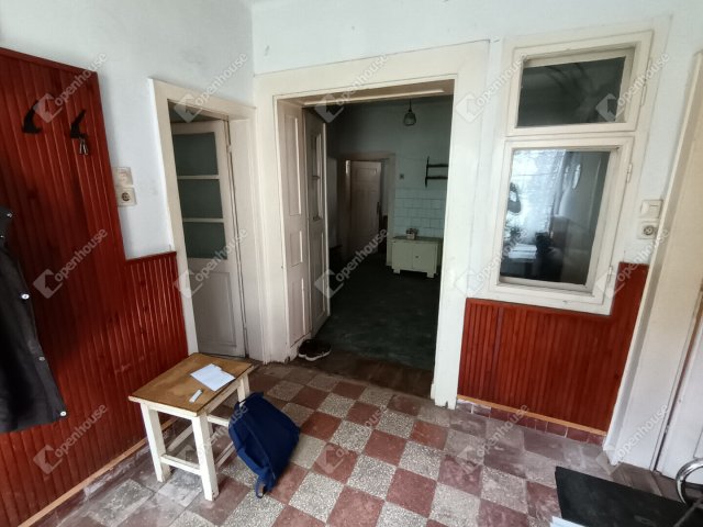 Eladó családi ház, Csurgón 7.9 M Ft, 3 szobás