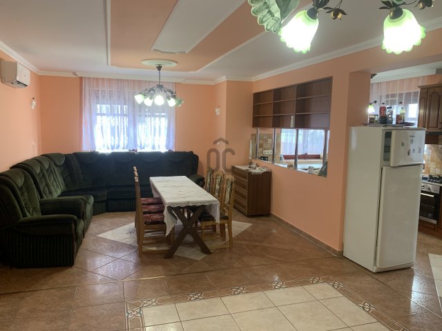 Eladó családi ház, Hajdúszoboszlón 115 M Ft, 7 szobás