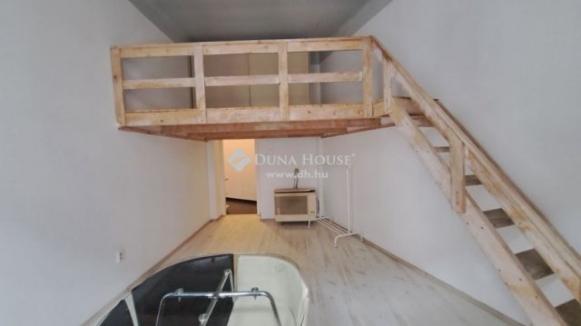 Eladó téglalakás, Budapesten, VIII. kerületben 39.9 M Ft
