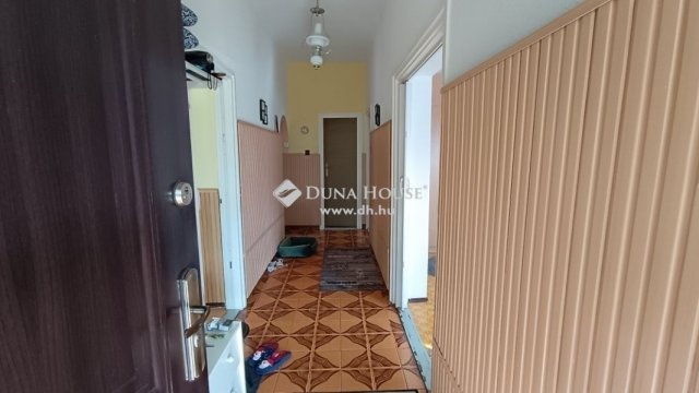 Eladó családi ház, Érden 90 M Ft, 3 szobás