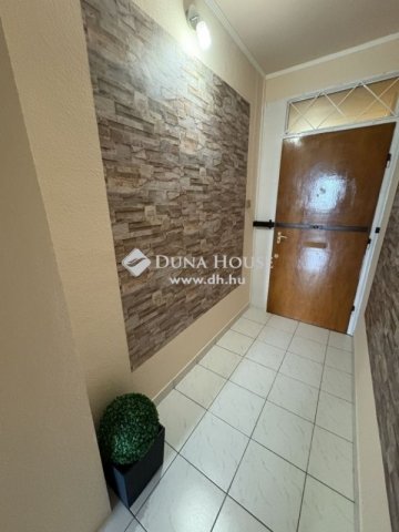 Eladó panellakás, Debrecenben 54 M Ft, 2 szobás