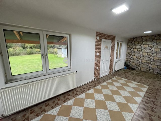 Eladó családi ház, Rönökön 42.9 M Ft, 3+2 szobás