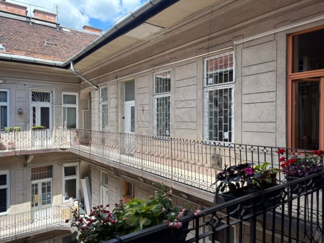 Kiadó téglalakás, albérlet, Budapesten, VII. kerületben