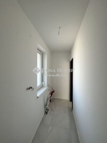 Eladó családi ház, Üllőn 76 M Ft, 4 szobás