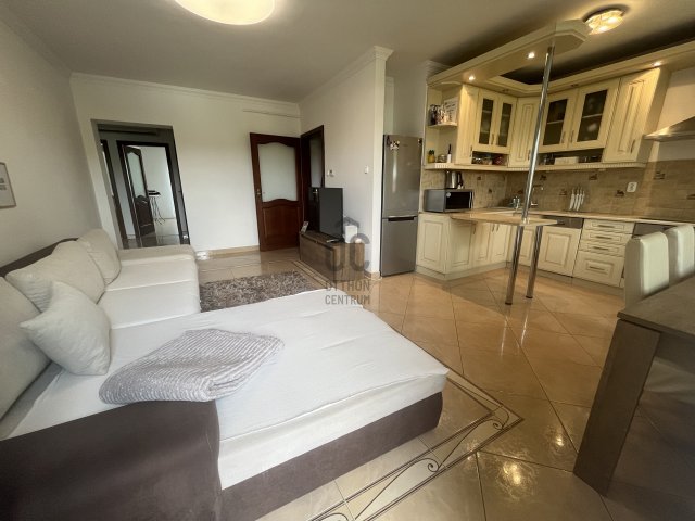 Kiadó téglalakás, albérlet, Debrecenben 350 E Ft / hó, 4 szobás