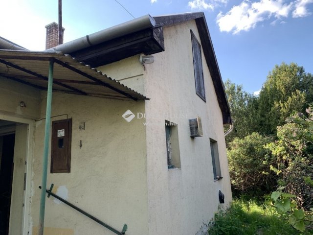 Eladó családi ház, Érden 69 M Ft, 2 szobás
